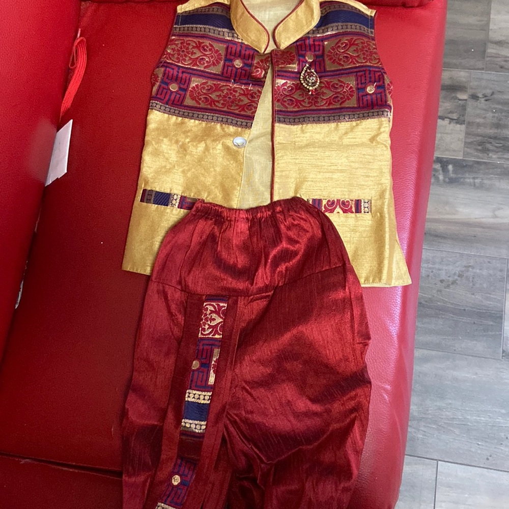 Party wear for 1-2 years boys. Just one time used.